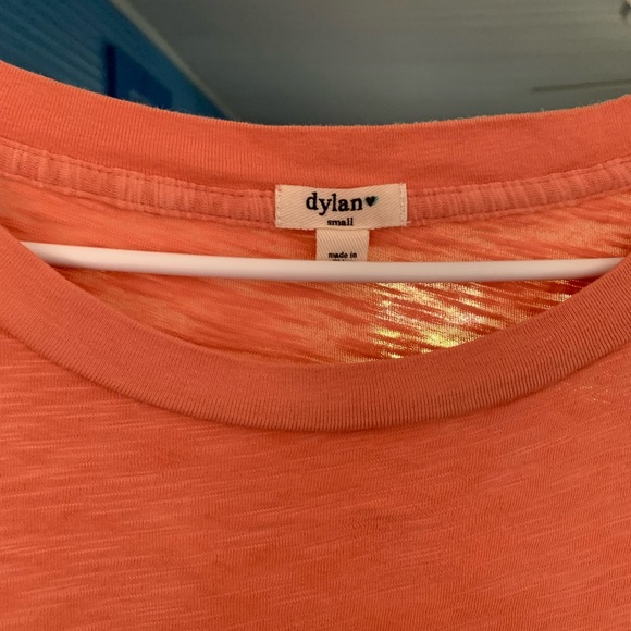 dylan crinkle tshirt in peach sz Small - Picture 3 of 4
